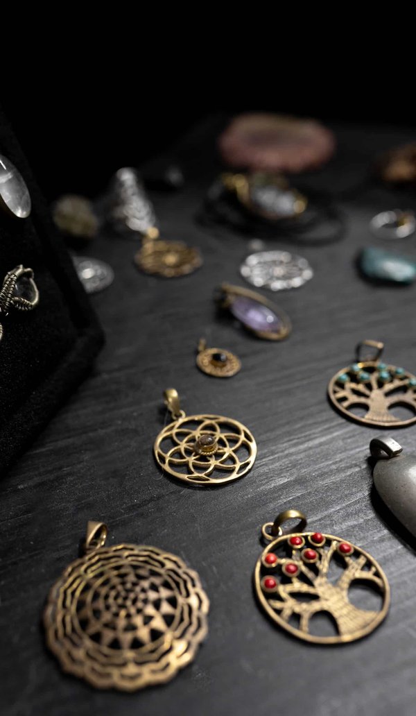 Éclat éternel : les bijoux arbre de vie en tant que manifestation de croissance personnelle